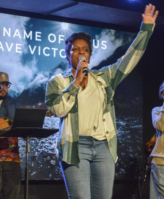 the-heart-la-church-service_0004_Layer 3